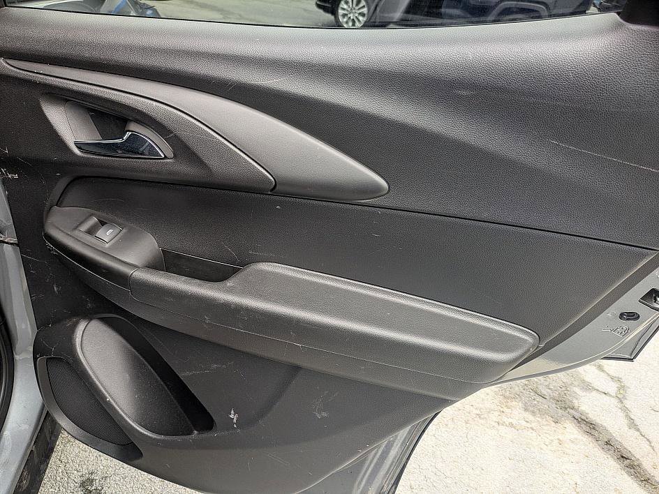 Used 2023 Chevrolet TrailBlazer ACTIV w/ Sun and Liftgate Package image 34