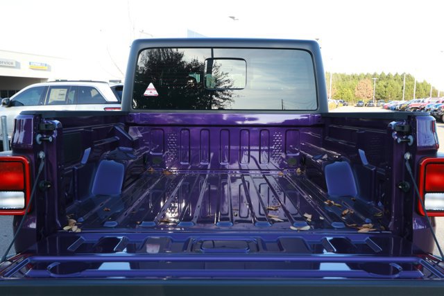 New 2026 Jeep Gladiator Sport image 8