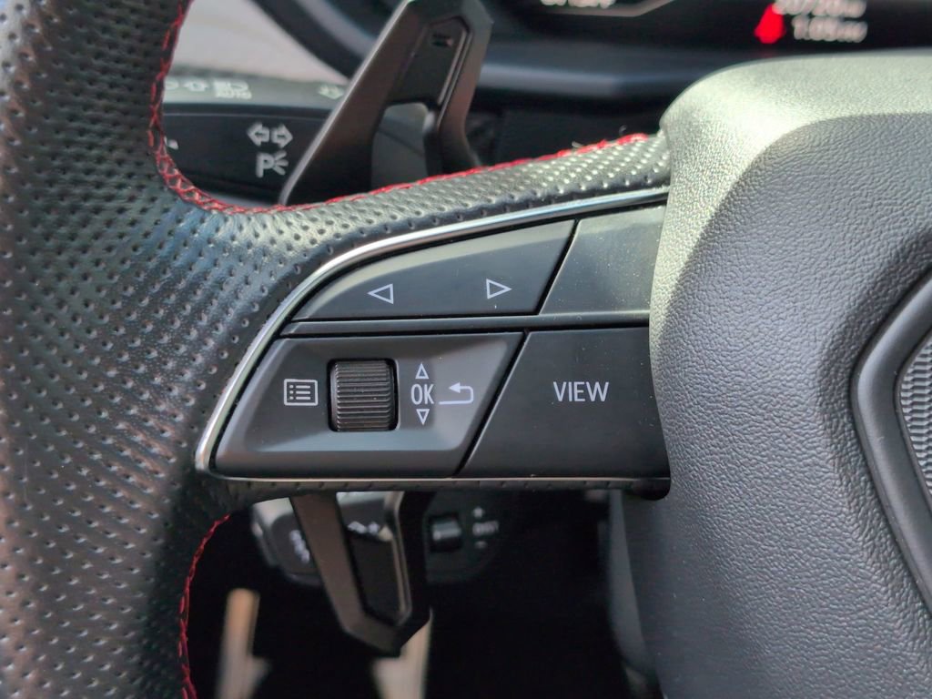 Used 2022 Lamborghini Urus image 17