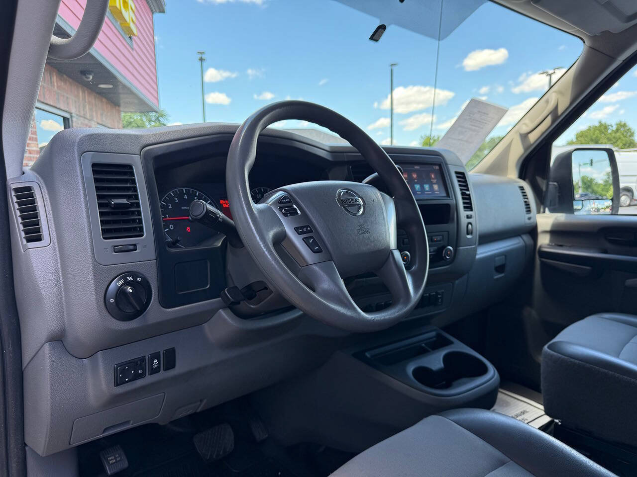Used 2021 Nissan NV 2500 S RWD image 14