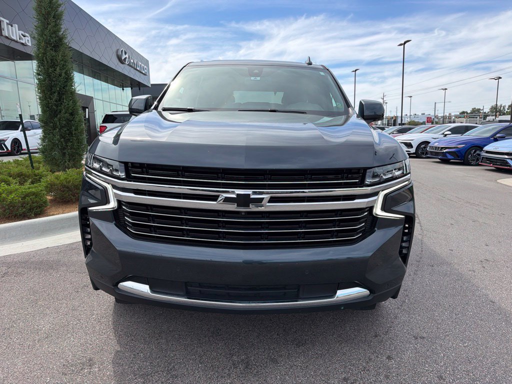 Used 2021 Chevrolet Tahoe LT w/ LT Signature Package AWD/4WD image 3