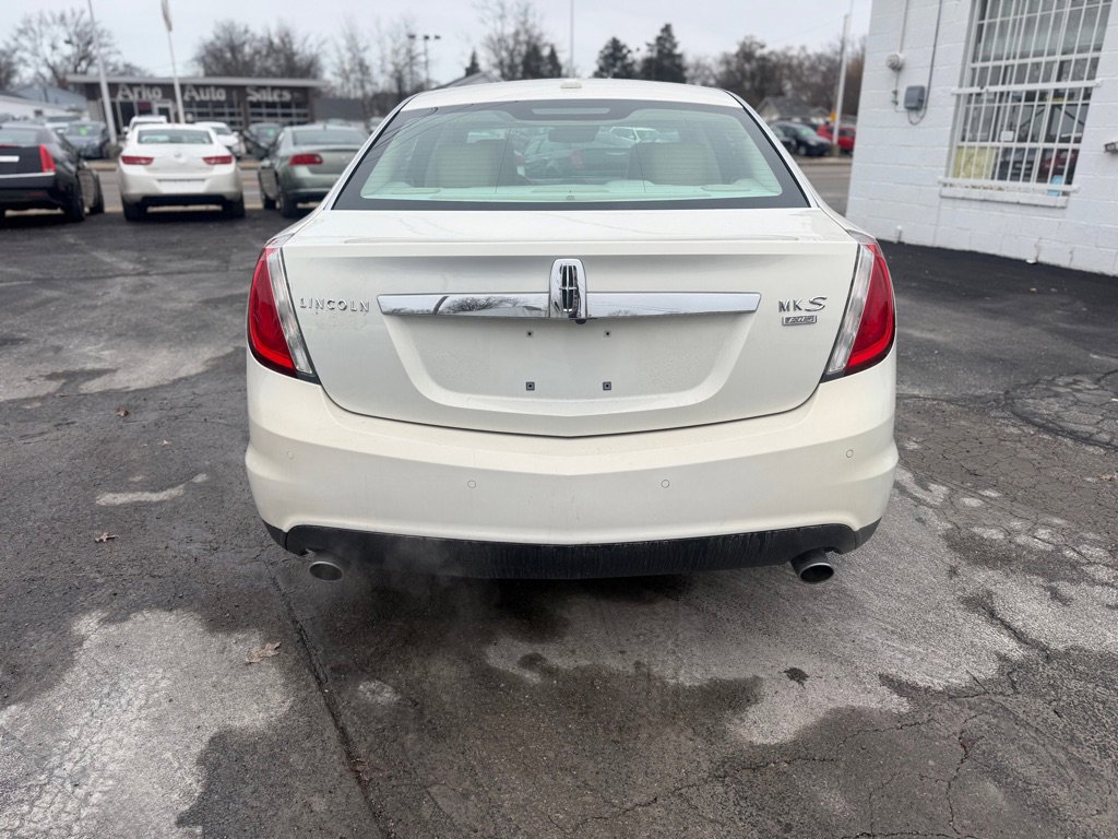 Used 2012 Lincoln MKS AWD image 7