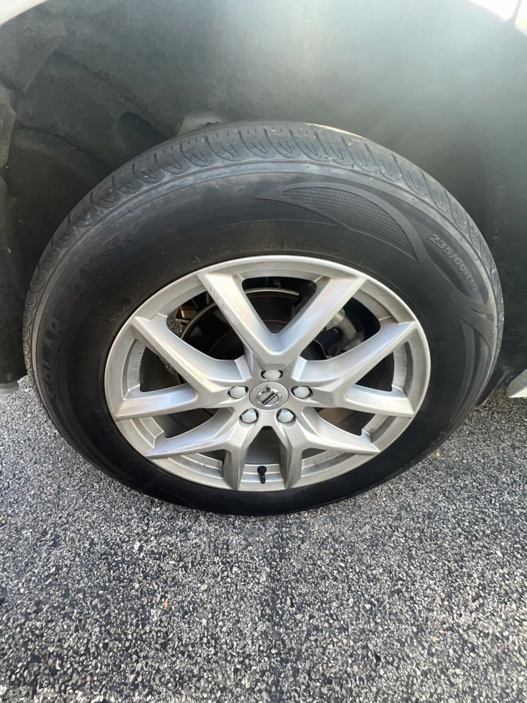Used 2021 Volvo XC60 T5 Momentum AWD/4WD image 10