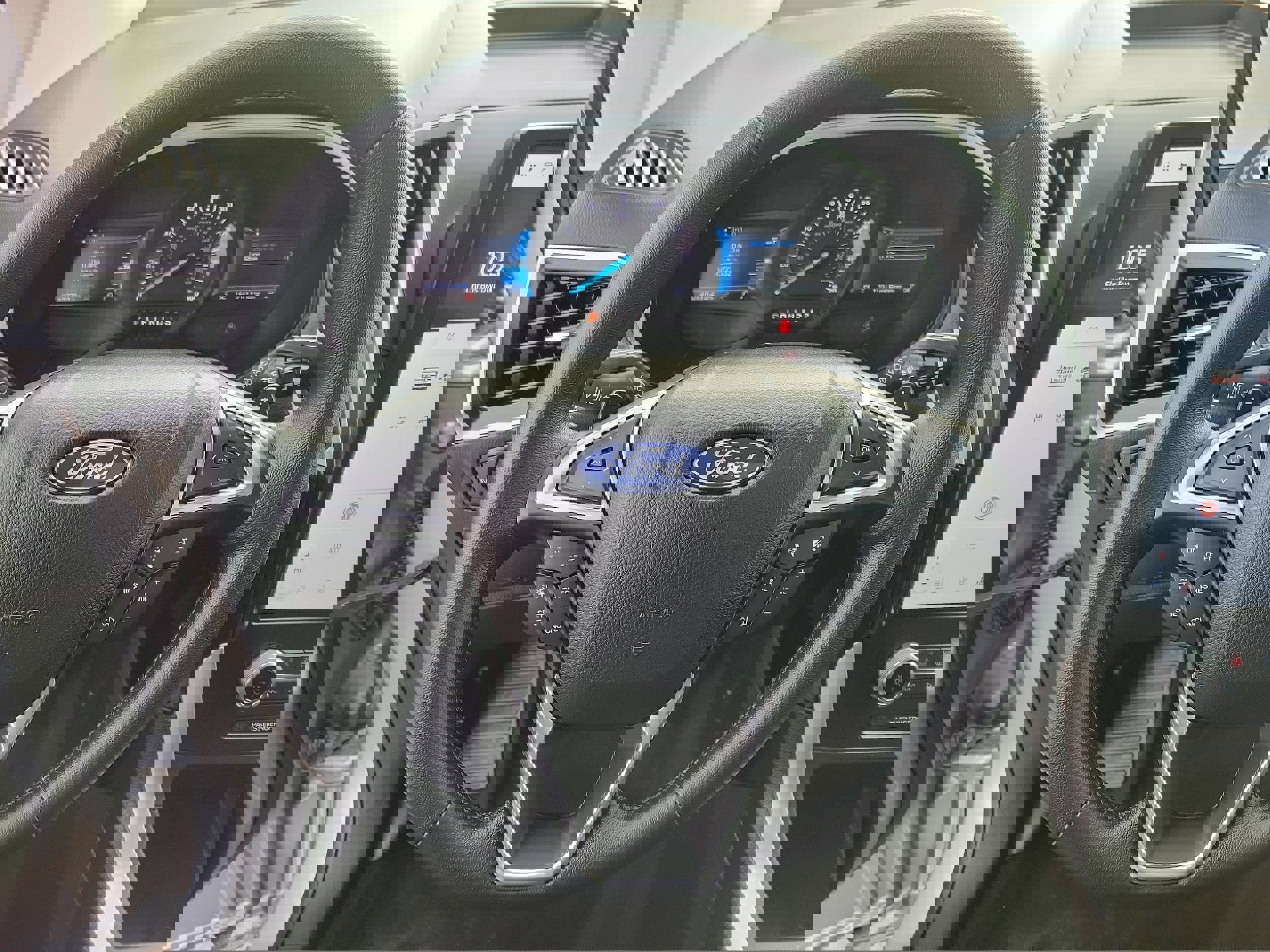 Used 2024 Ford Edge SEL w/ Convenience Package image 23