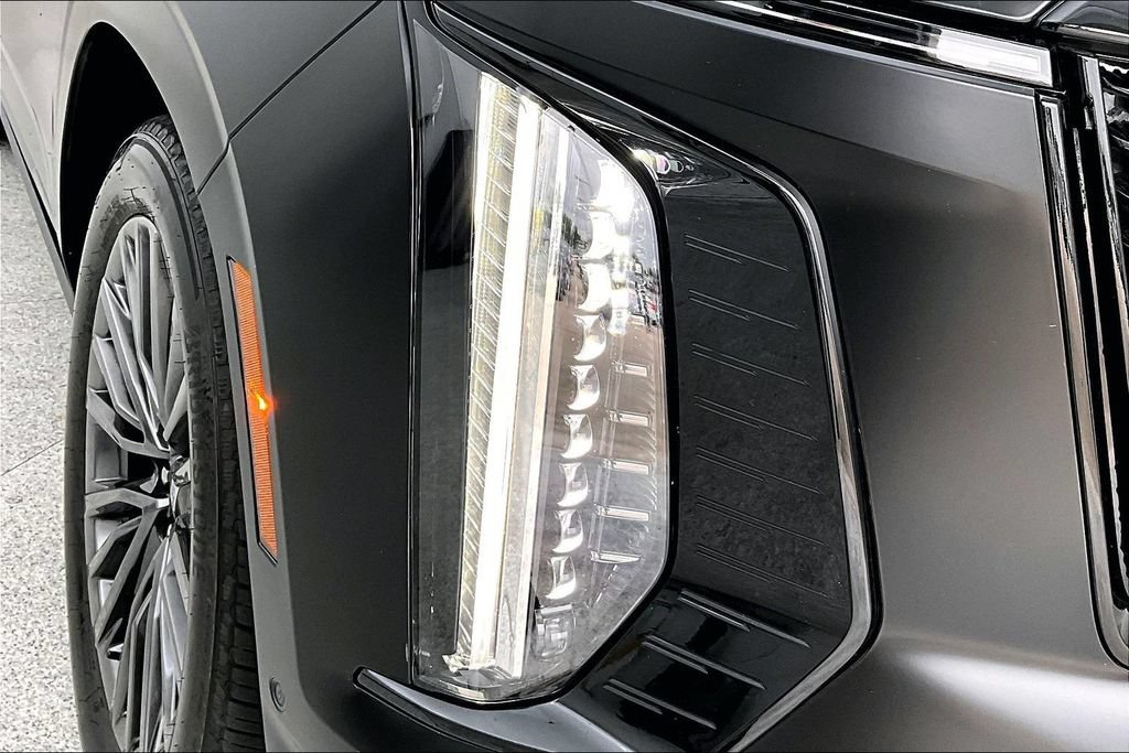 Used 2025 Cadillac Escalade Sport Platinum AWD/4WD image 38
