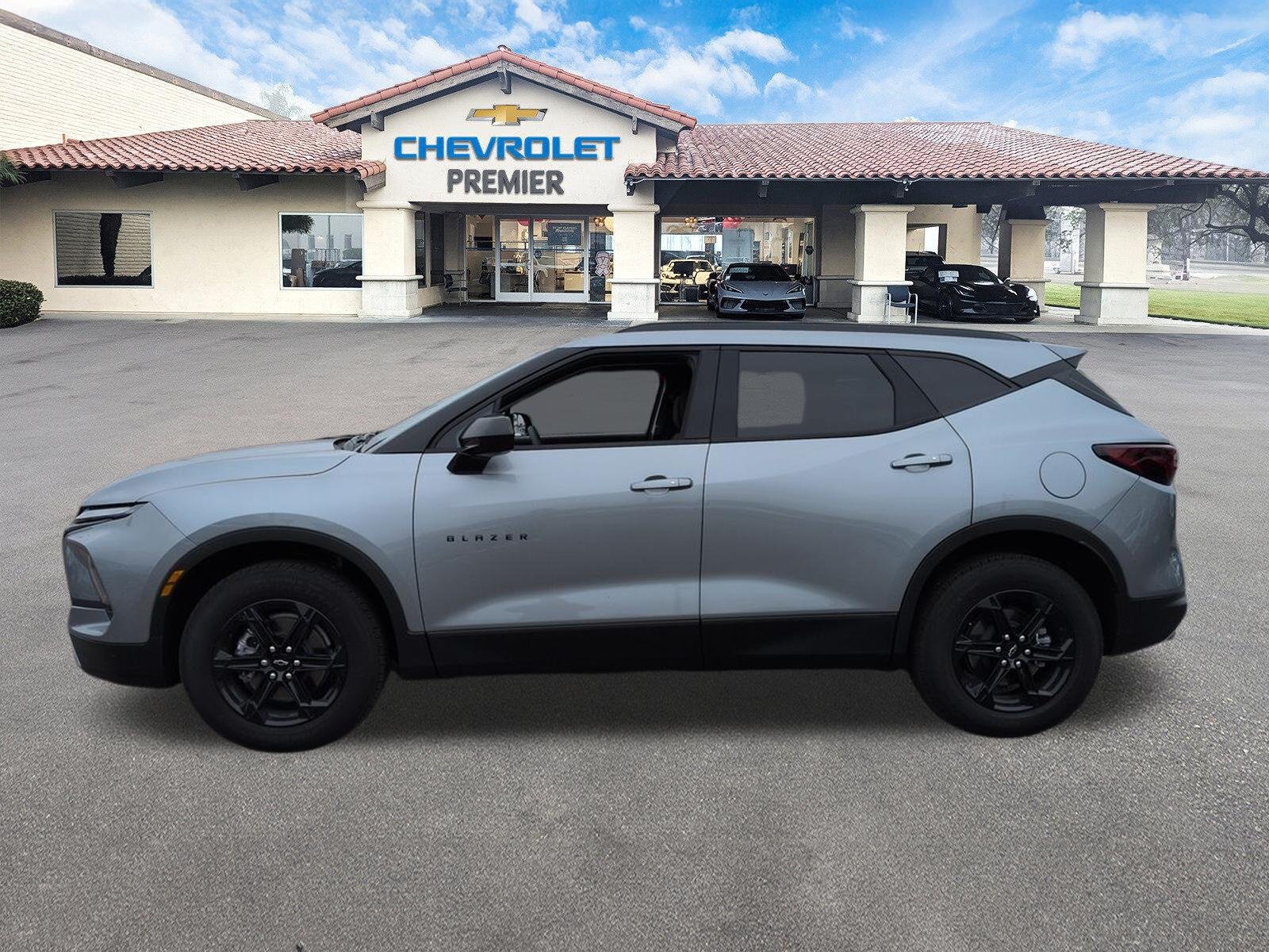 New 2026 Chevrolet Blazer LT w/ Convenience Package FWD image 5