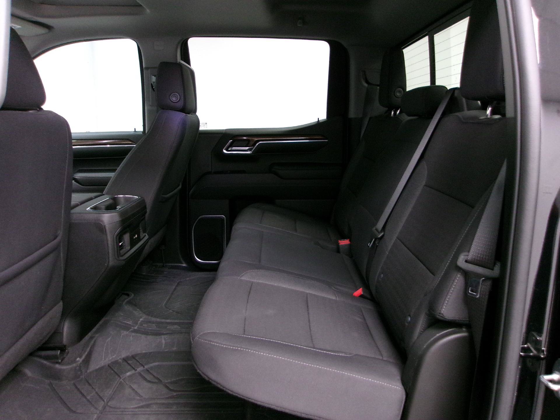 Used 2024 Chevrolet Silverado 1500 RST w/ Convenience Package II AWD/4WD image 10