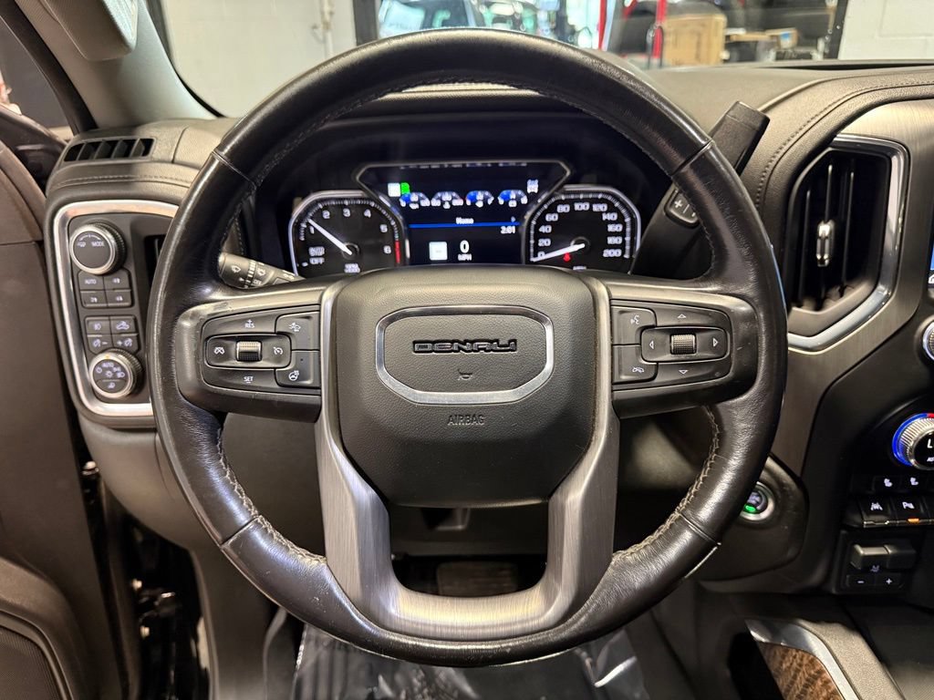 Used 2021 GMC Sierra 1500 Denali w/ Denali Ultimate Package AWD/4WD image 13