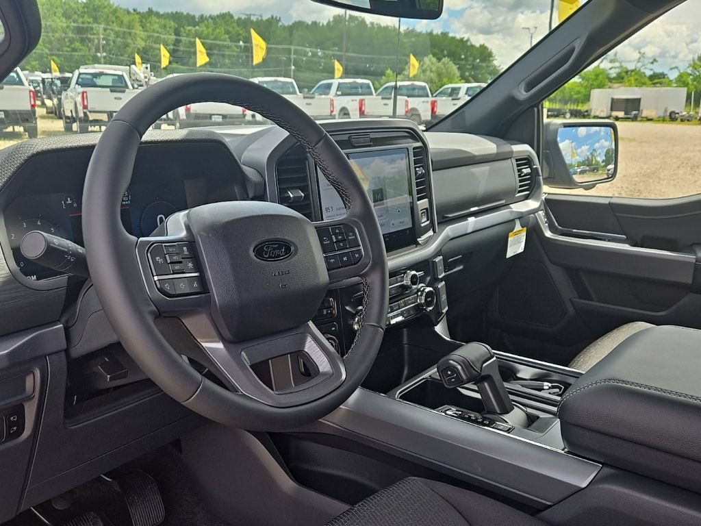 New 2026 Ford F150 XLT w/ Equipment Group 302A MID AWD/4WD image 23
