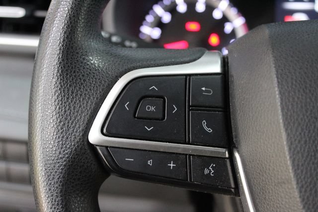 Used 2022 Toyota Highlander L AWD/4WD image 16