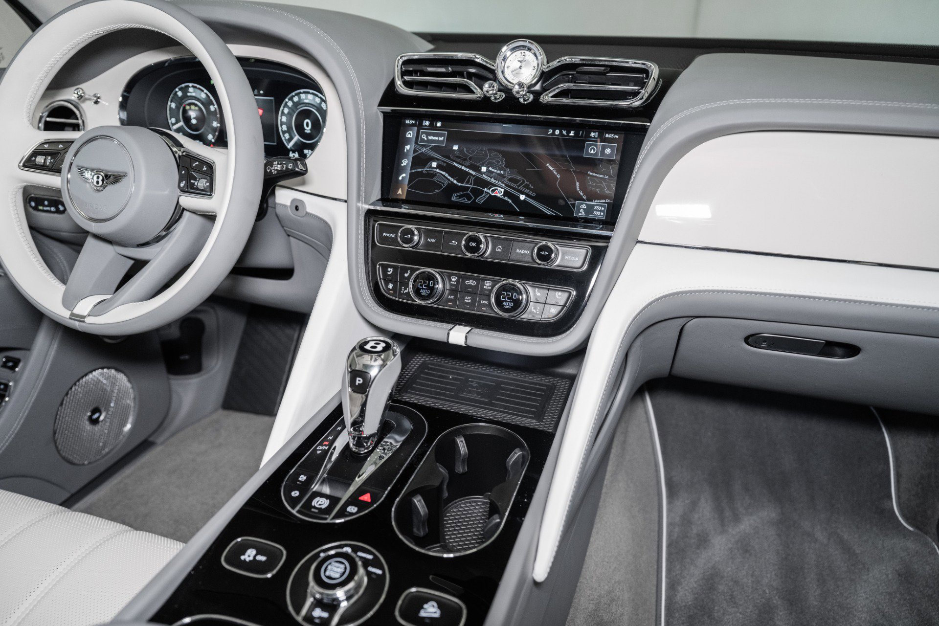 New 2025 Bentley Bentayga Extended Wheelbase image 39