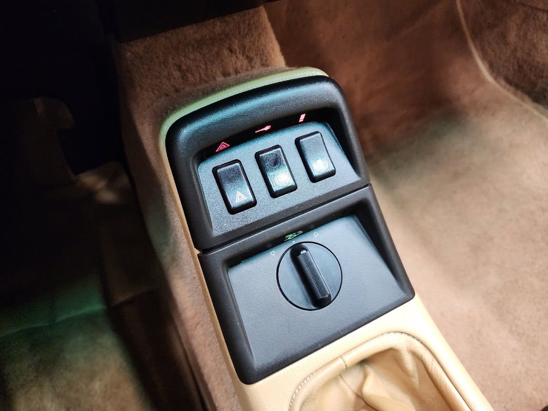 Used 1993 Porsche 911 America Roadster image 26