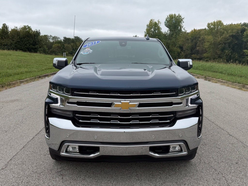 Used 2021 Chevrolet Silverado 1500 LTZ w/ LTZ Premium Package AWD/4WD image 3