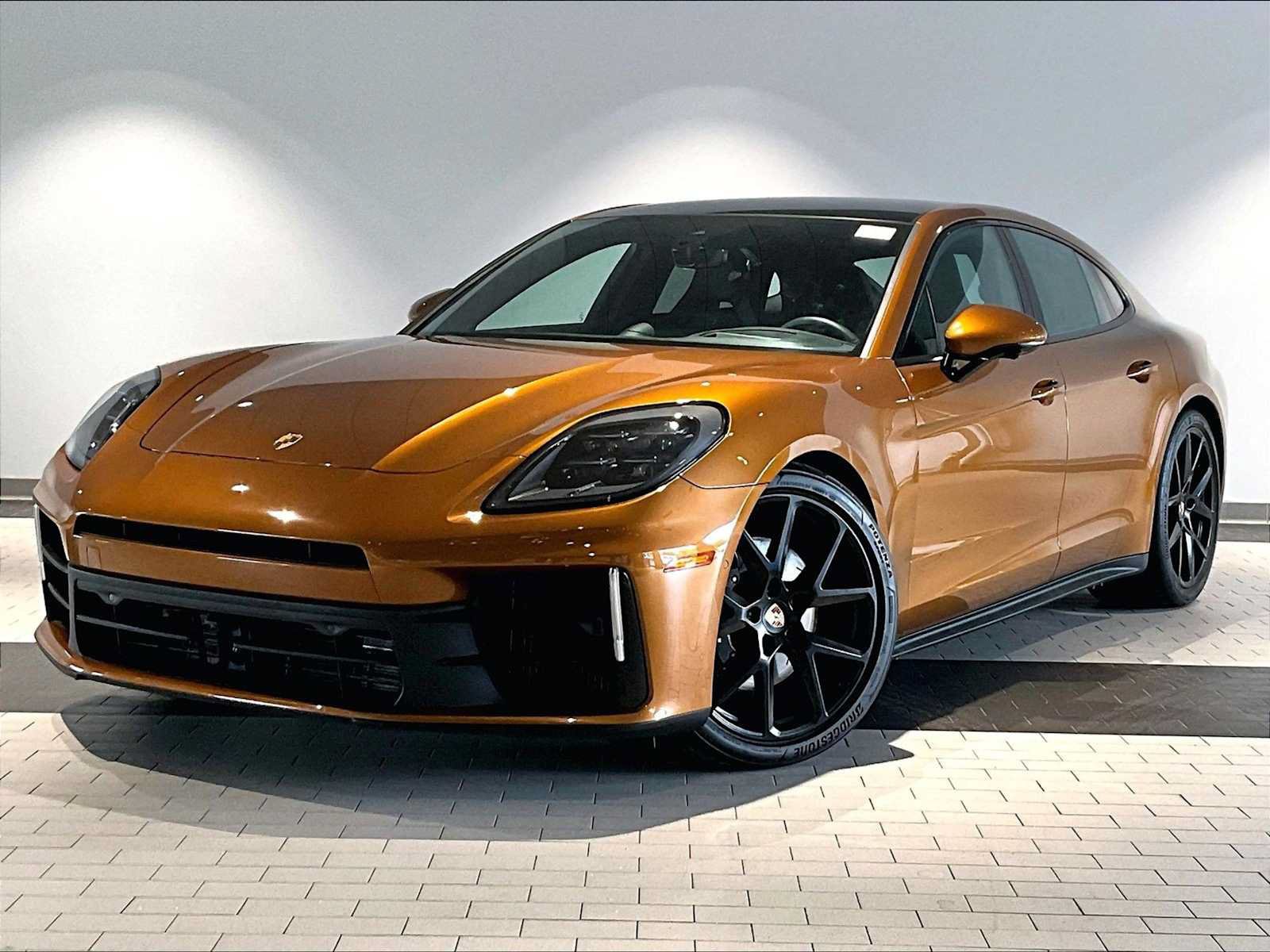 Used 2025 Porsche Panamera 4 AWD/4WD image 1