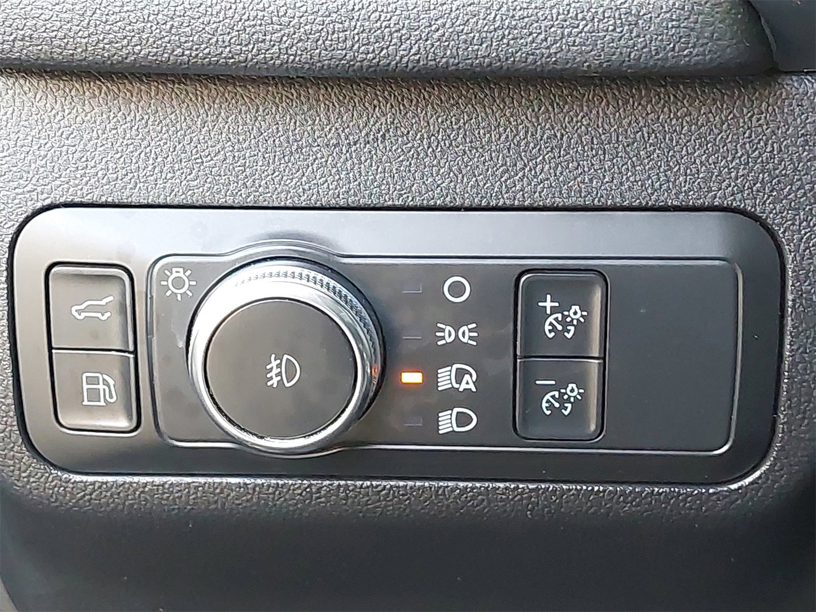 Used 2022 Ford Escape SEL image 30