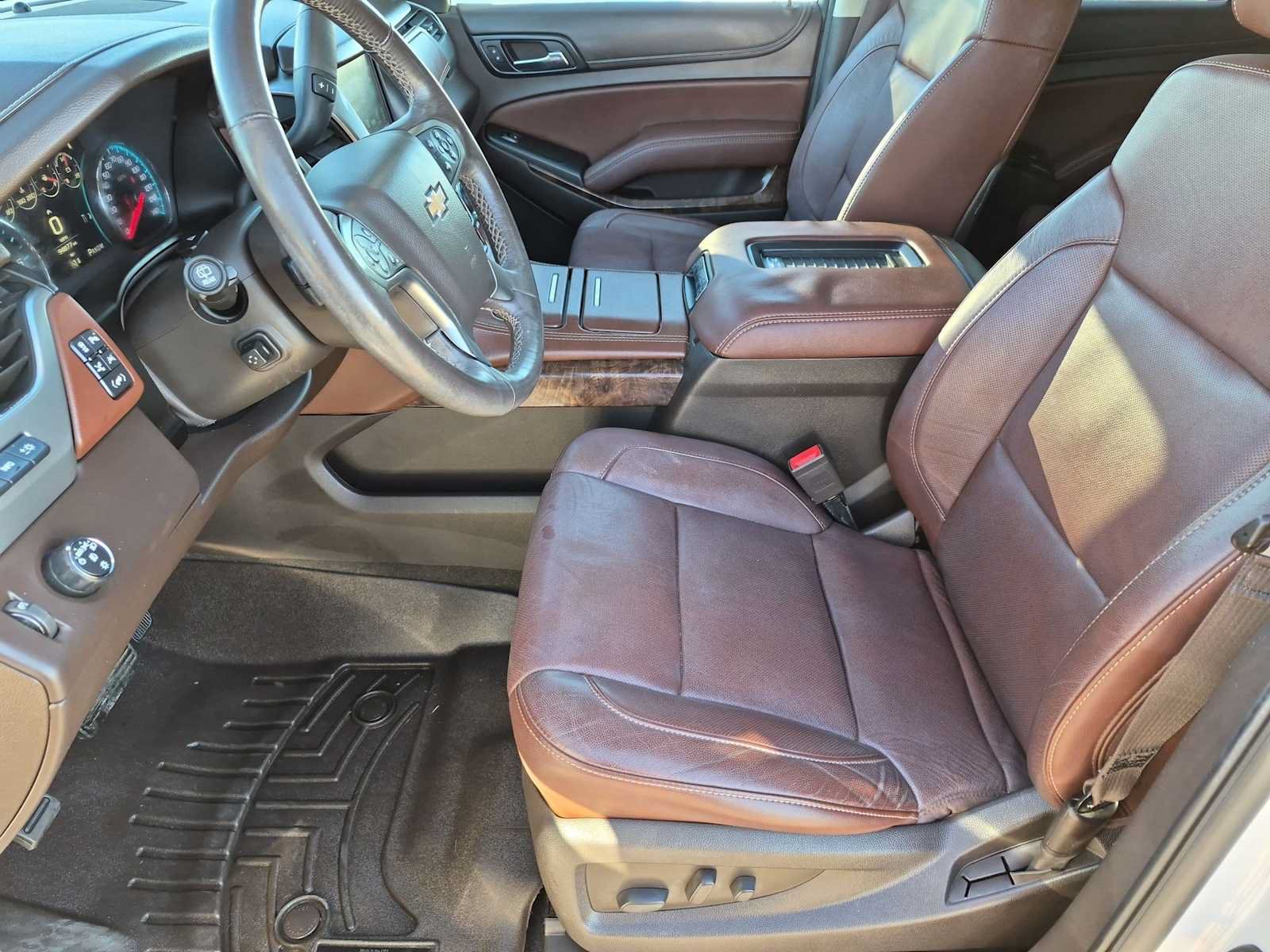 Used 2016 Chevrolet Suburban LTZ RWD image 24