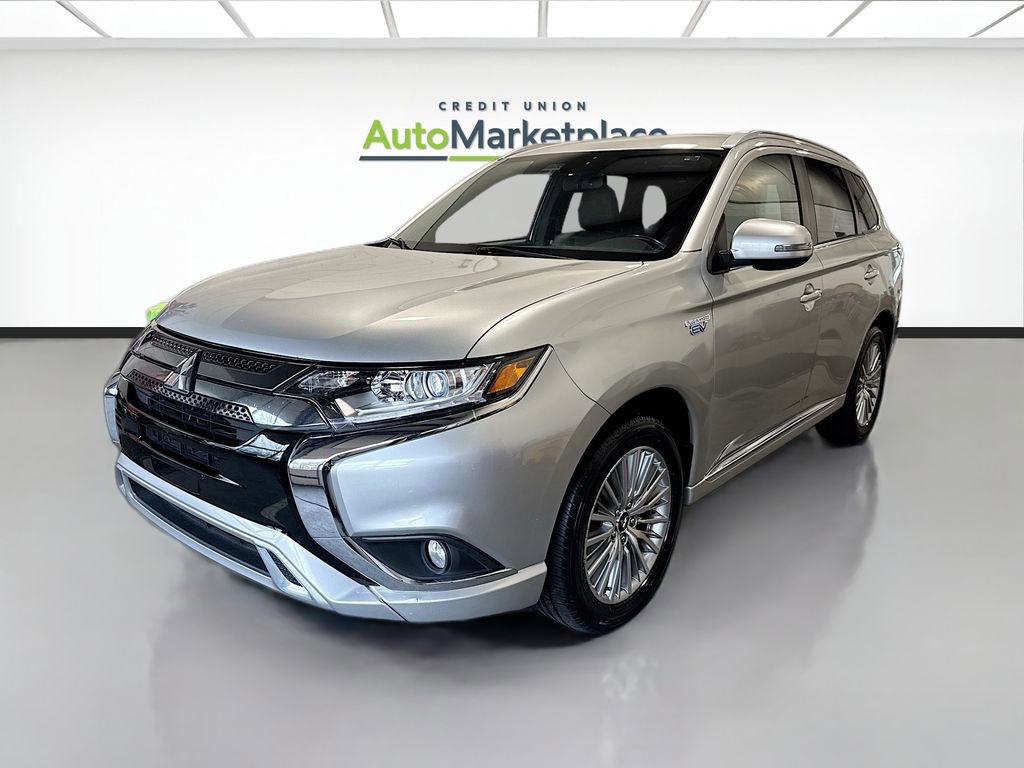 Used 2022 Mitsubishi Outlander LE AWD/4WD image 3