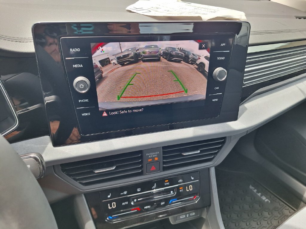 New 2026 Volkswagen Jetta SE FWD image 23