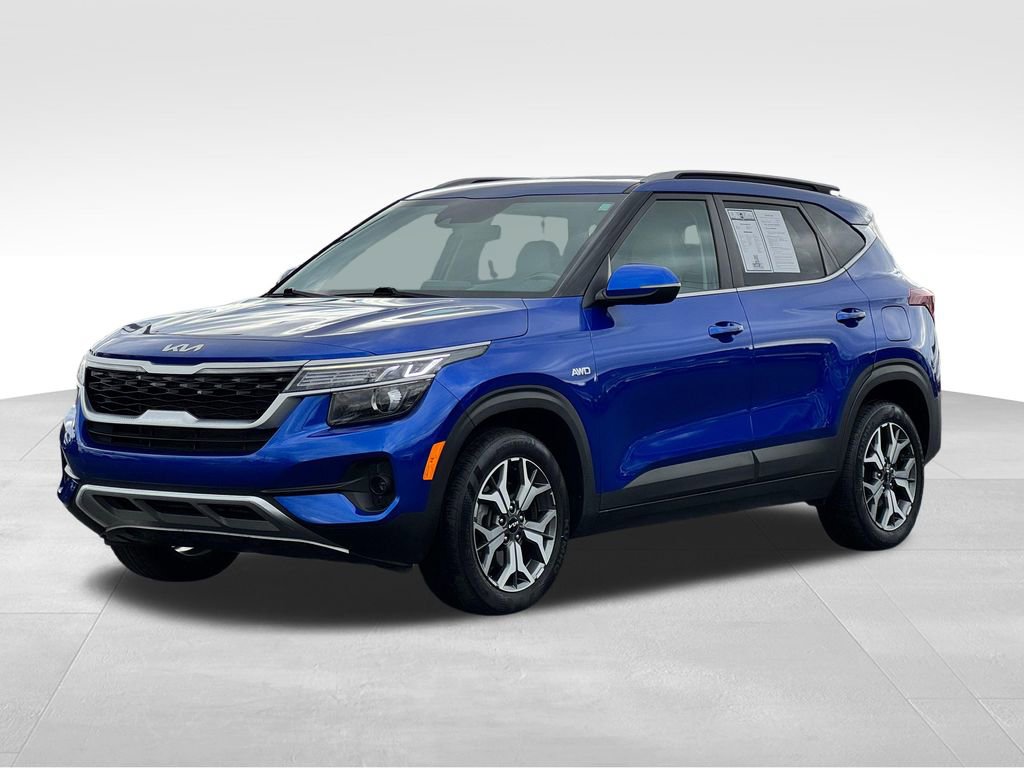 Used 2023 Kia Seltos EX AWD/4WD image 3