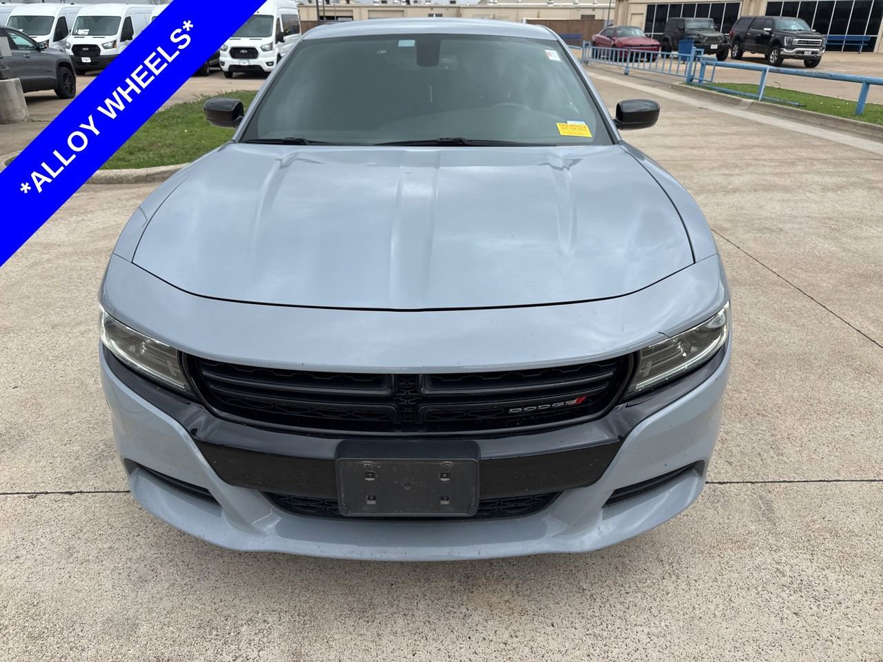 Used 2022 Dodge Charger SXT w/ Blacktop Package image 2