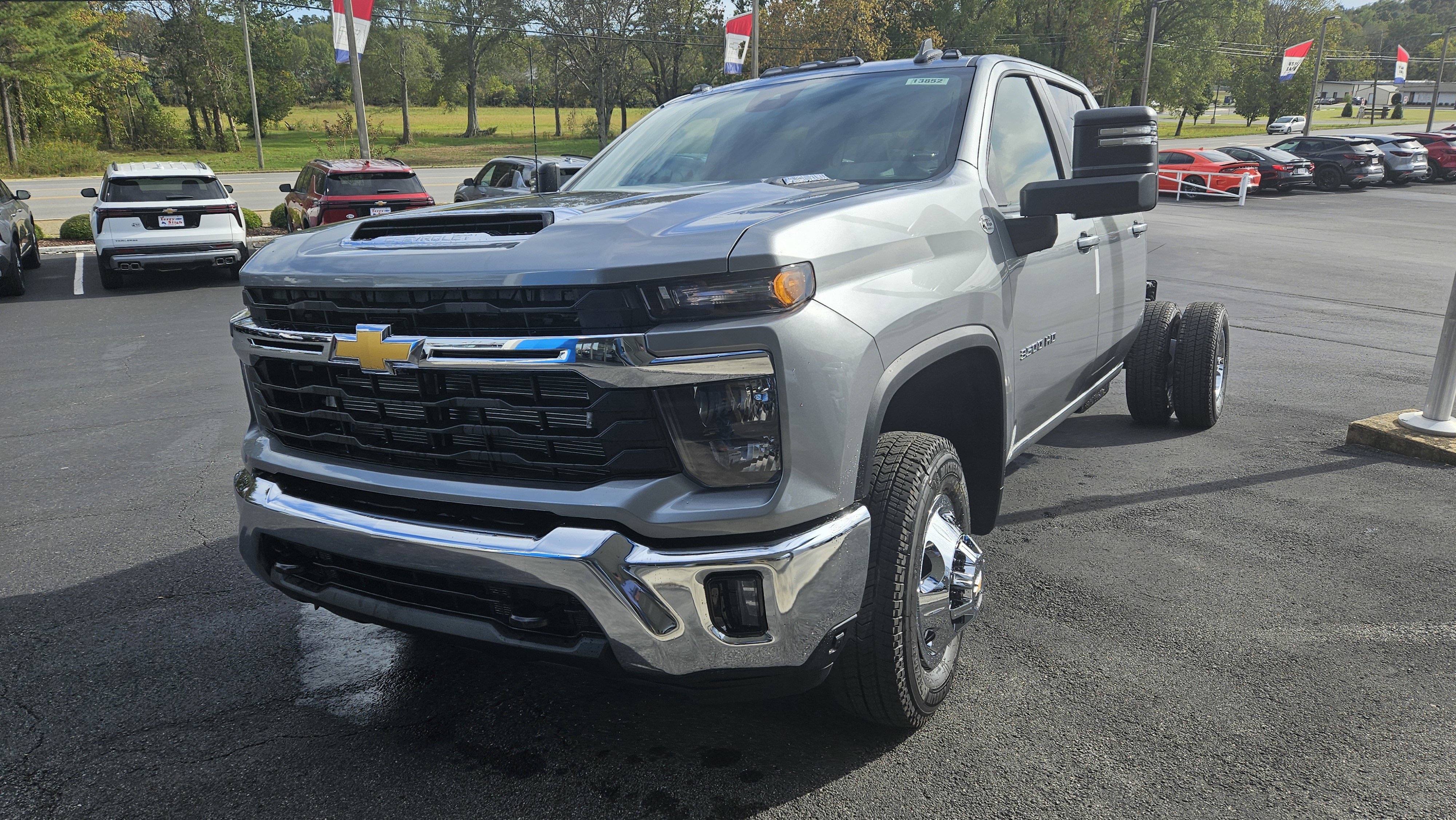 New 2026 Chevrolet Silverado 3500 LT w/ Convenience Package image 4
