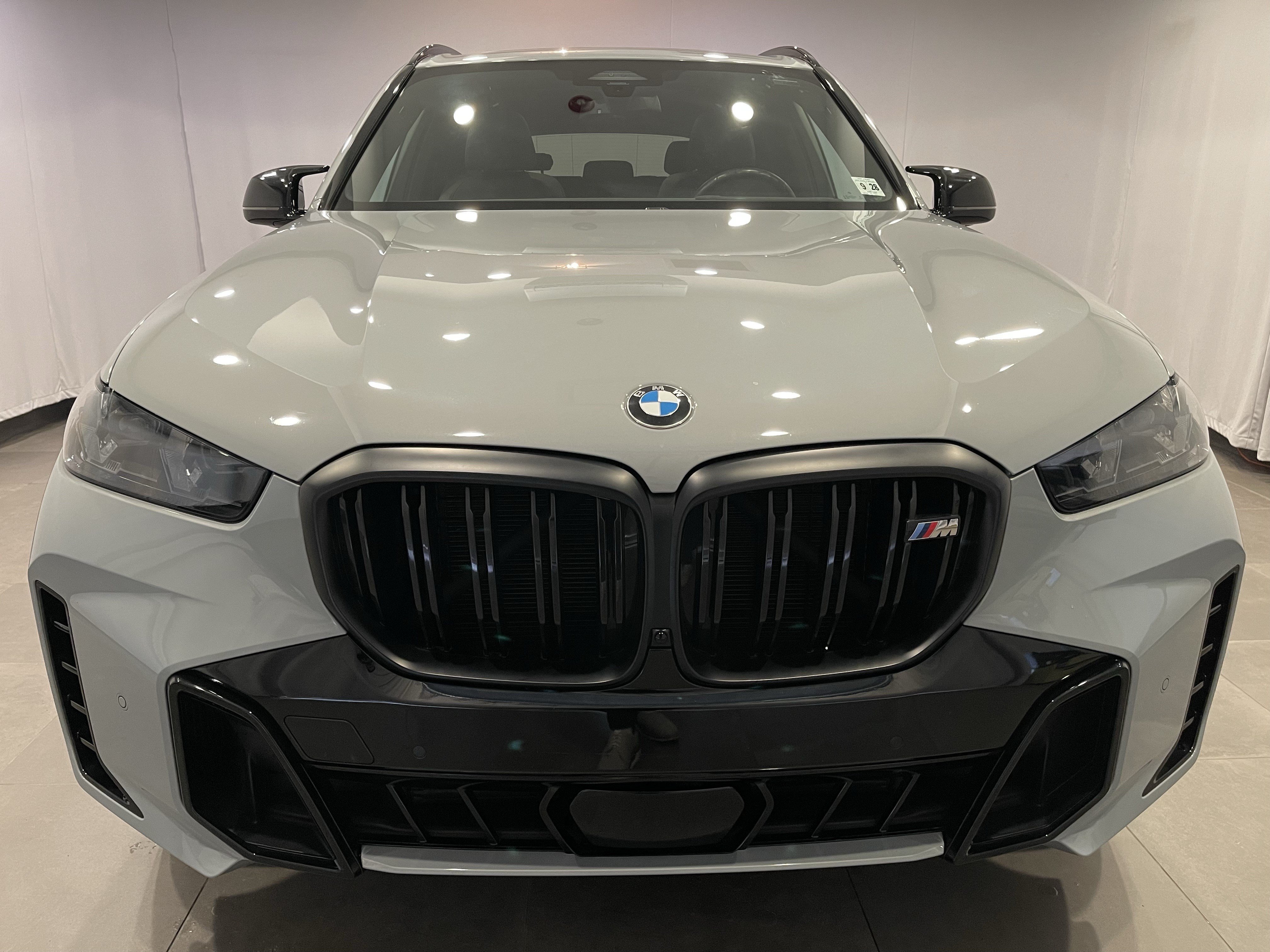 Used 2024 BMW X5 M60i w/ Executive Package AWD/4WD video 2