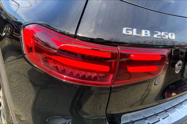 Used 2026 Mercedes-Benz GLB 250 4MATIC image 25
