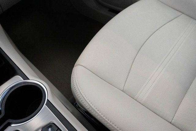 Used 2023 GMC Terrain Denali image 32