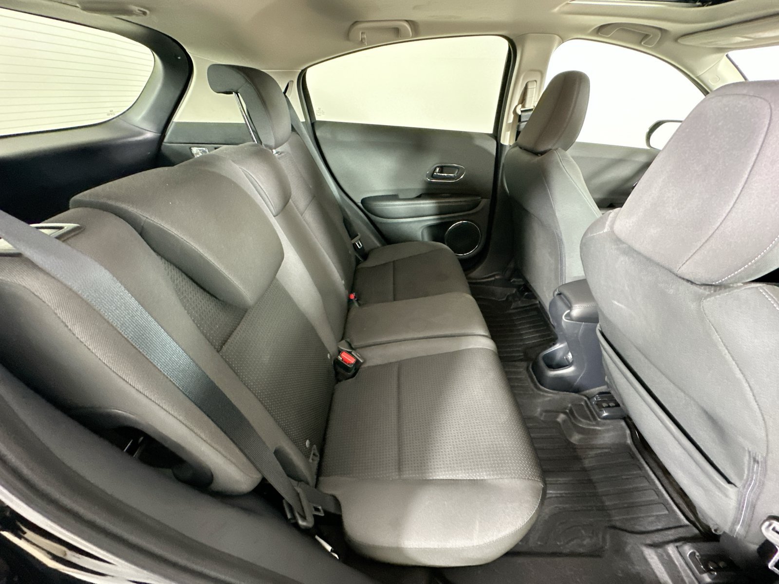 Used 2022 Honda HR-V EX image 43