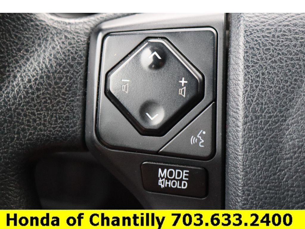 Used 2017 Toyota Tacoma SR image 12