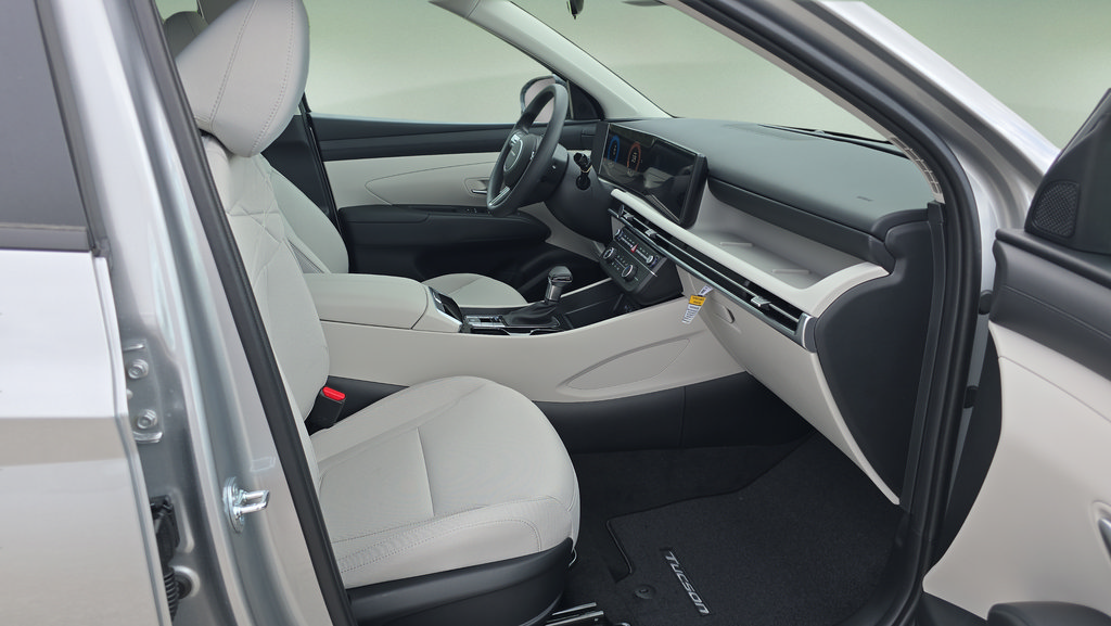 New 2026 Hyundai Tucson SE AWD/4WD image 13