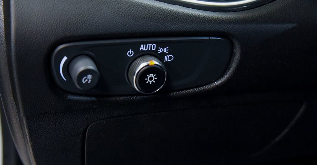 Used 2024 Chevrolet Malibu LT FWD image 17