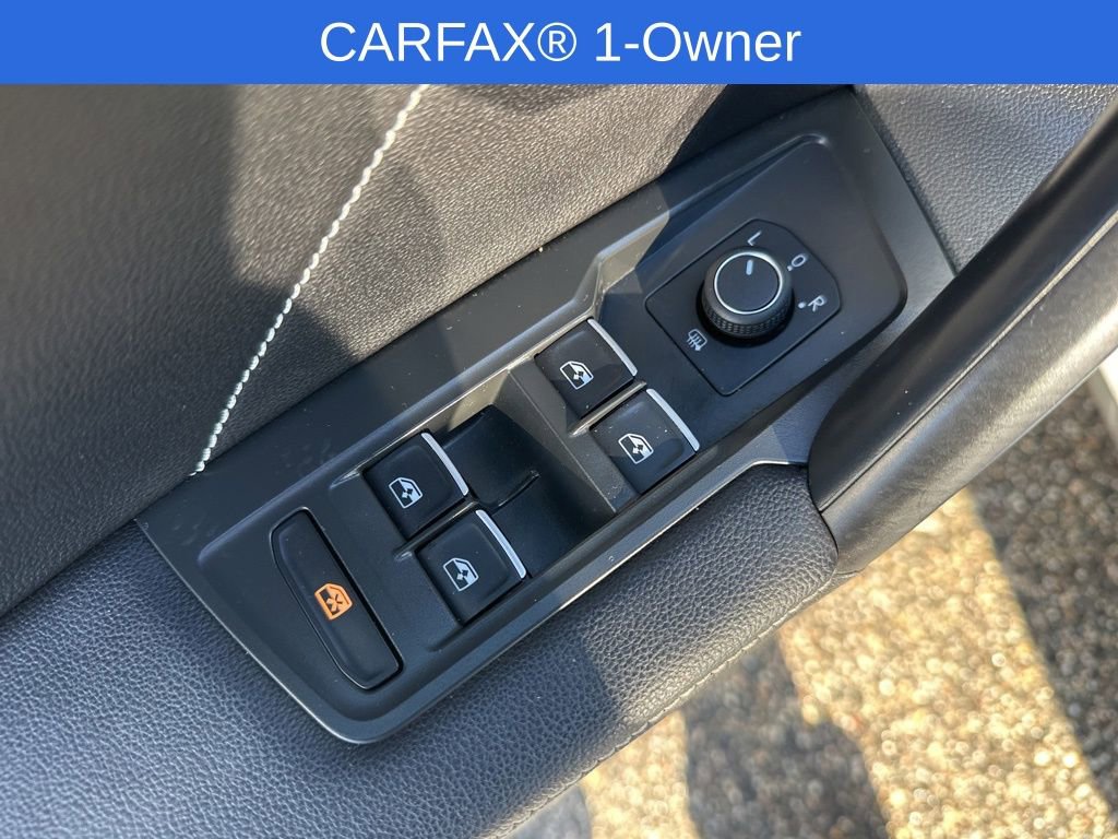 Used 2023 Volkswagen Tiguan SE image 15