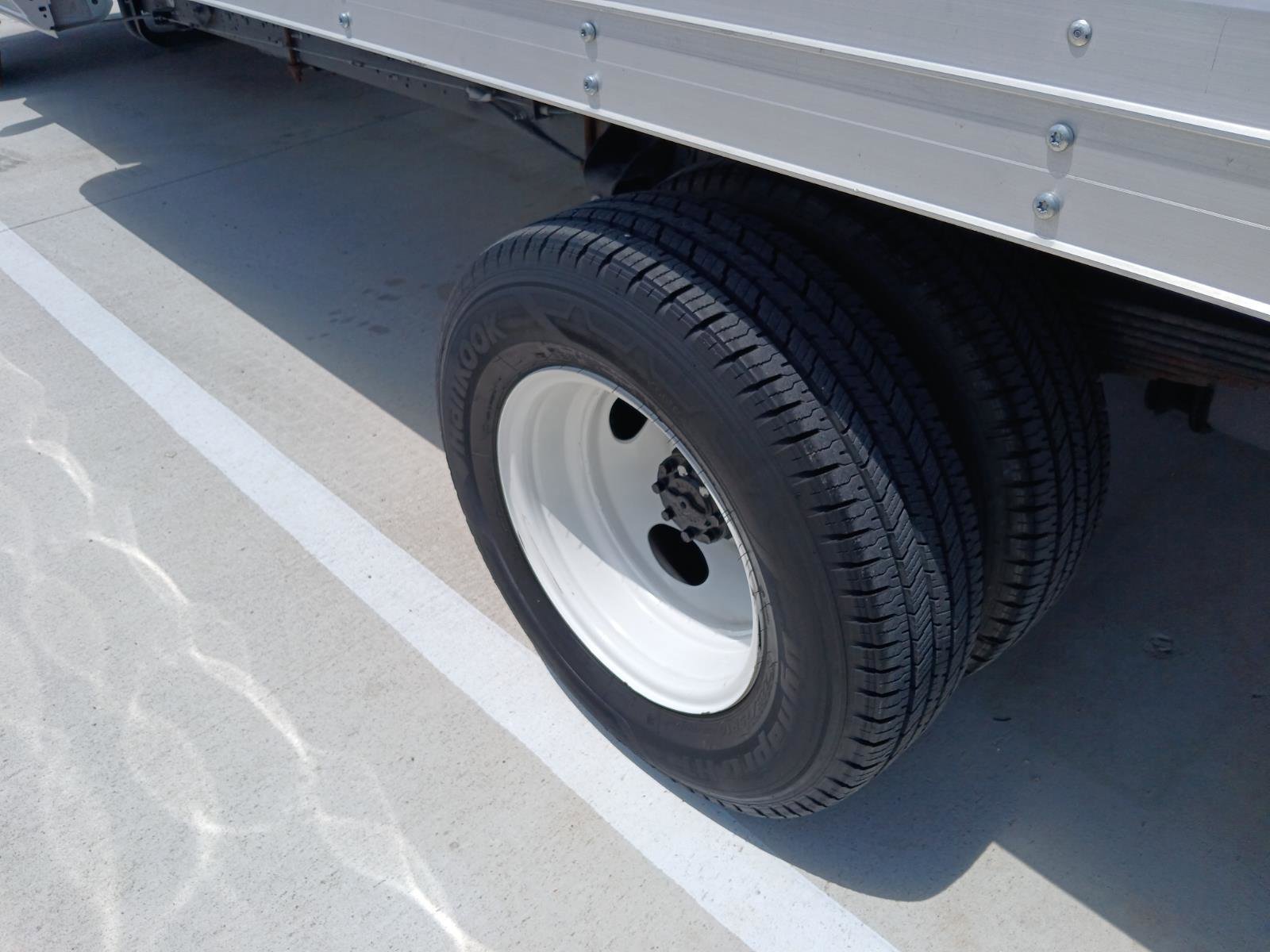 Used 2023 Ford E-450 and Econoline 450 Super Duty w/ Power Windows & Locks Group RWD image 11