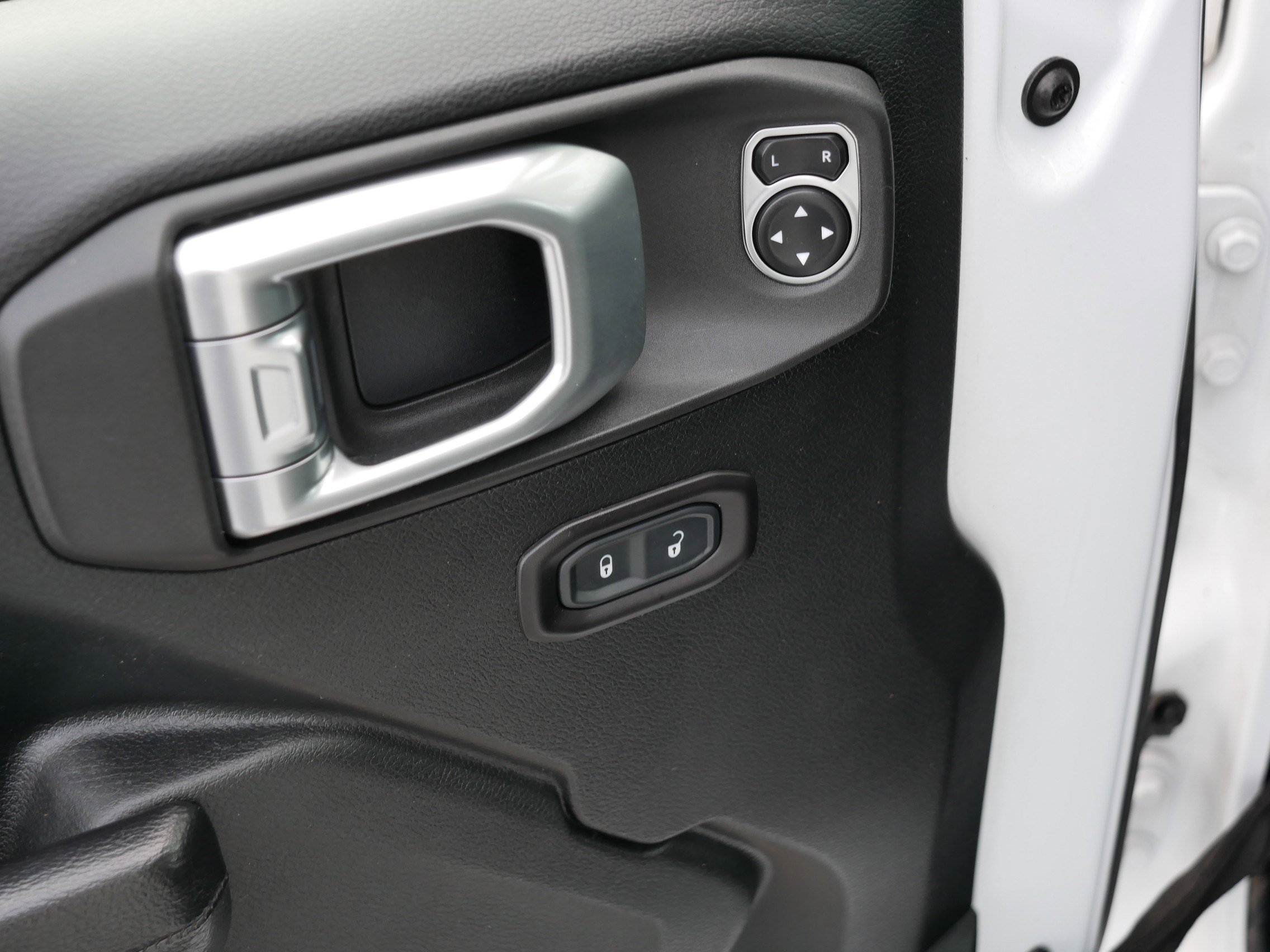 Used 2020 Jeep Gladiator Sport w/ Quick Order Package 24S image 19