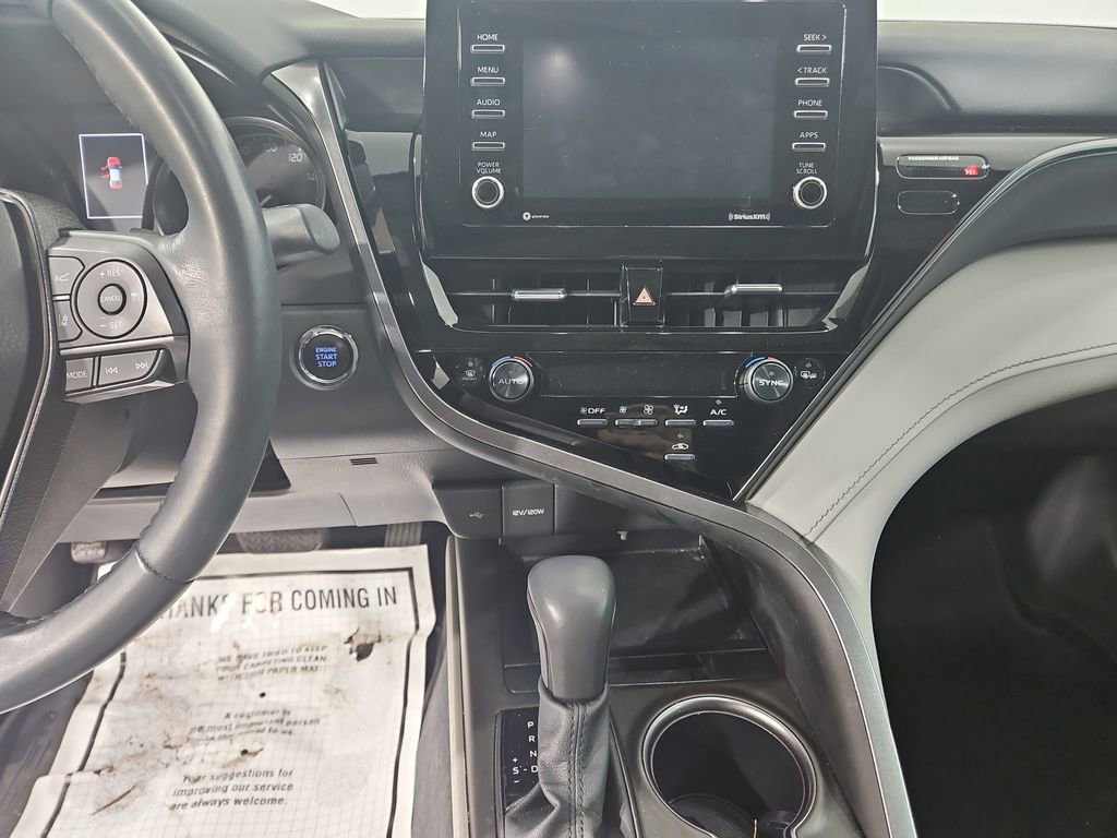 Used 2023 Toyota Camry SE w/ Cold Weather Package image 18
