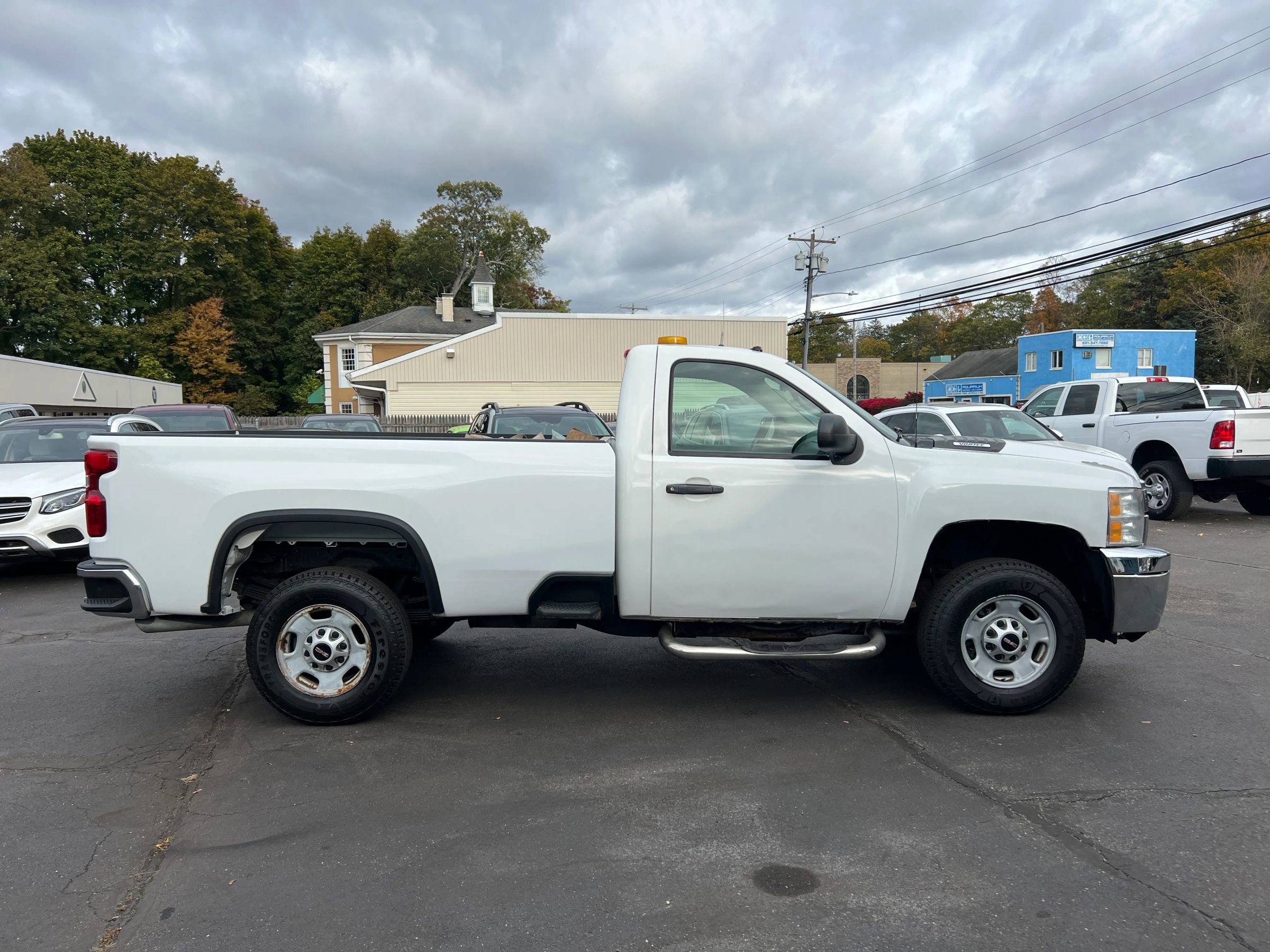 Used 2011 Chevrolet Silverado 3500 W/T w/ Snow Plow Prep Package image 6