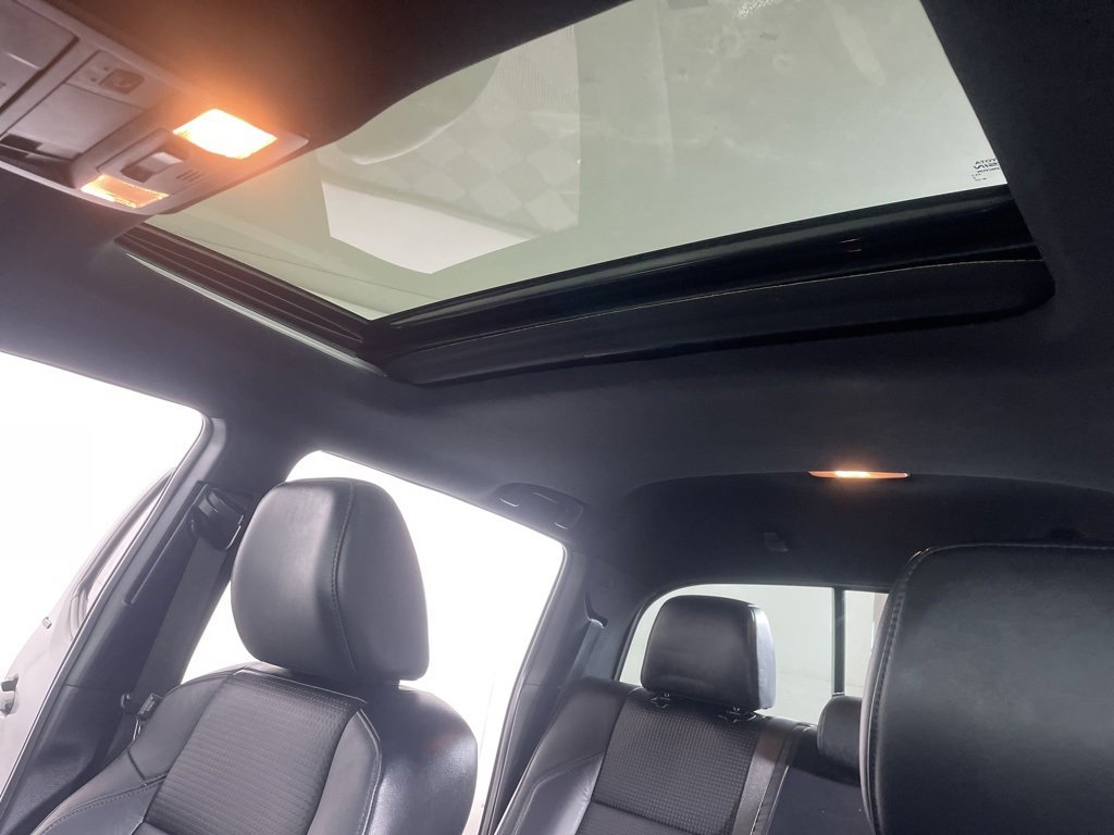 Used 2023 Toyota Tacoma Limited image 17