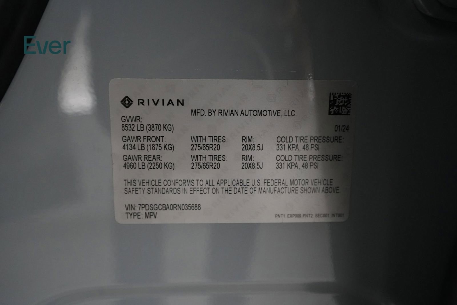 Used 2024 Rivian R1S Adventure image 30