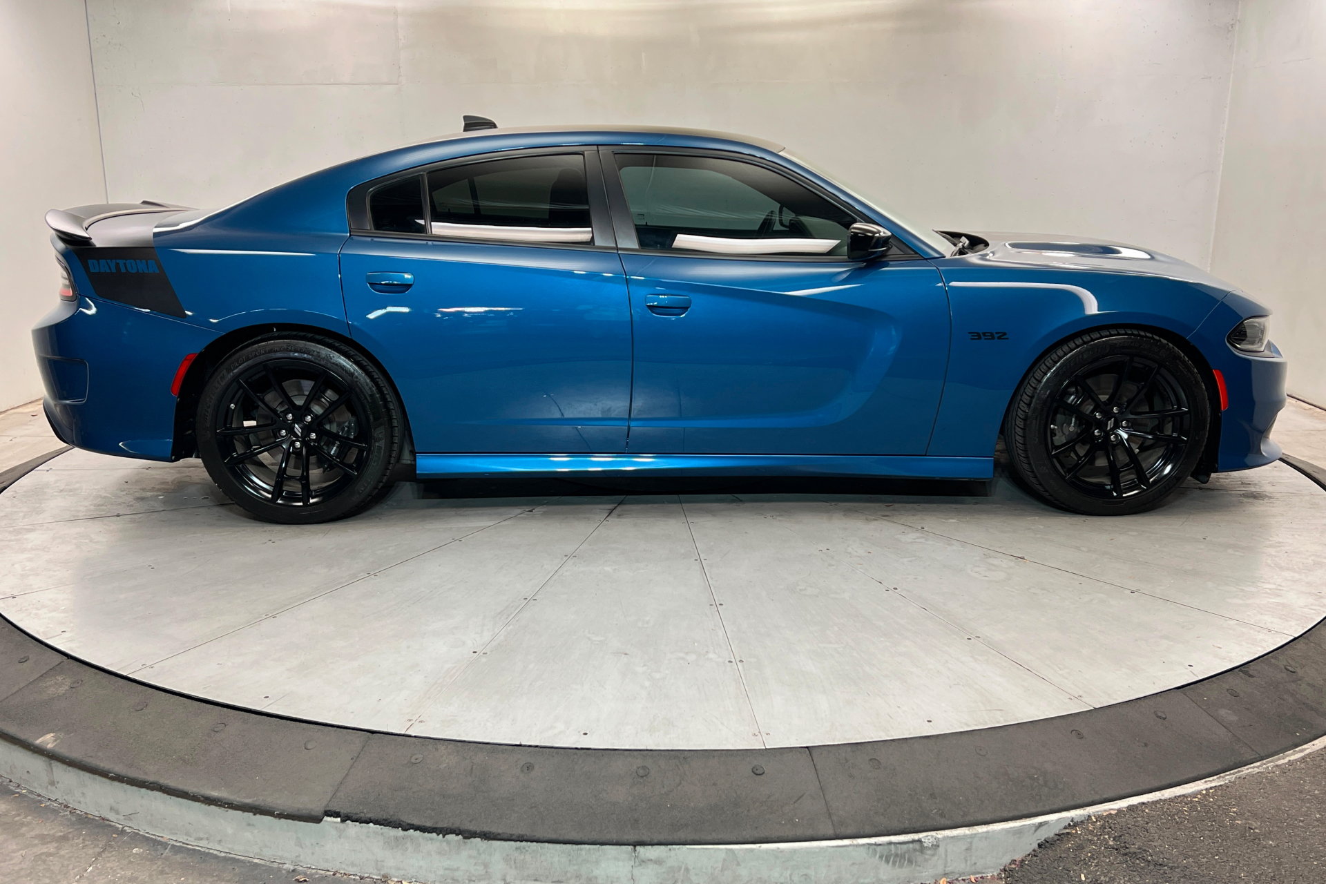 Used 2023 Dodge Charger Scat Pack w/ Daytona Edition Group RWD image 7