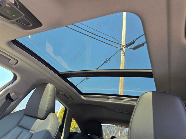 Used 2025 Audi Q5 Premium Plus AWD/4WD image 21