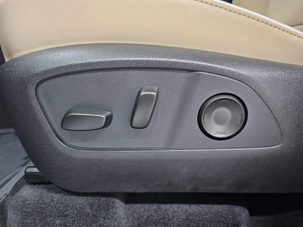 Used 2026 Buick Enclave Preferred FWD image 15