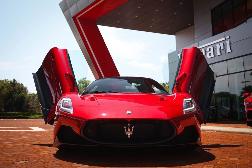 Used 2024 Maserati MC20 Cielo image 27