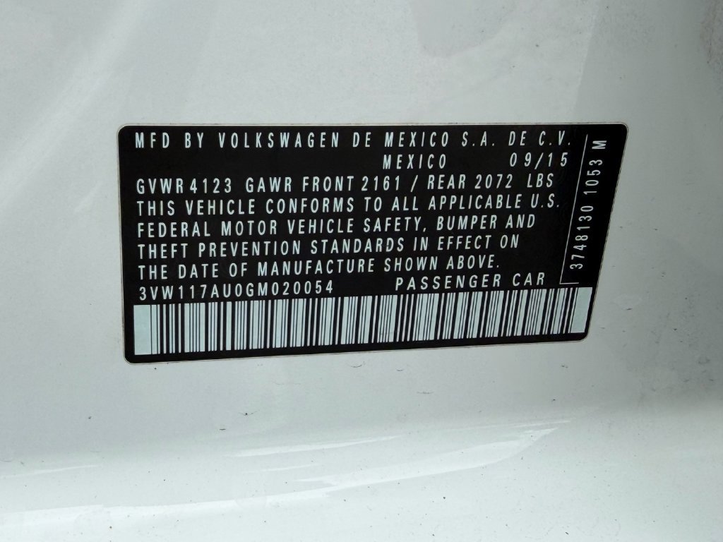 Used 2016 Volkswagen Golf S FWD image 16