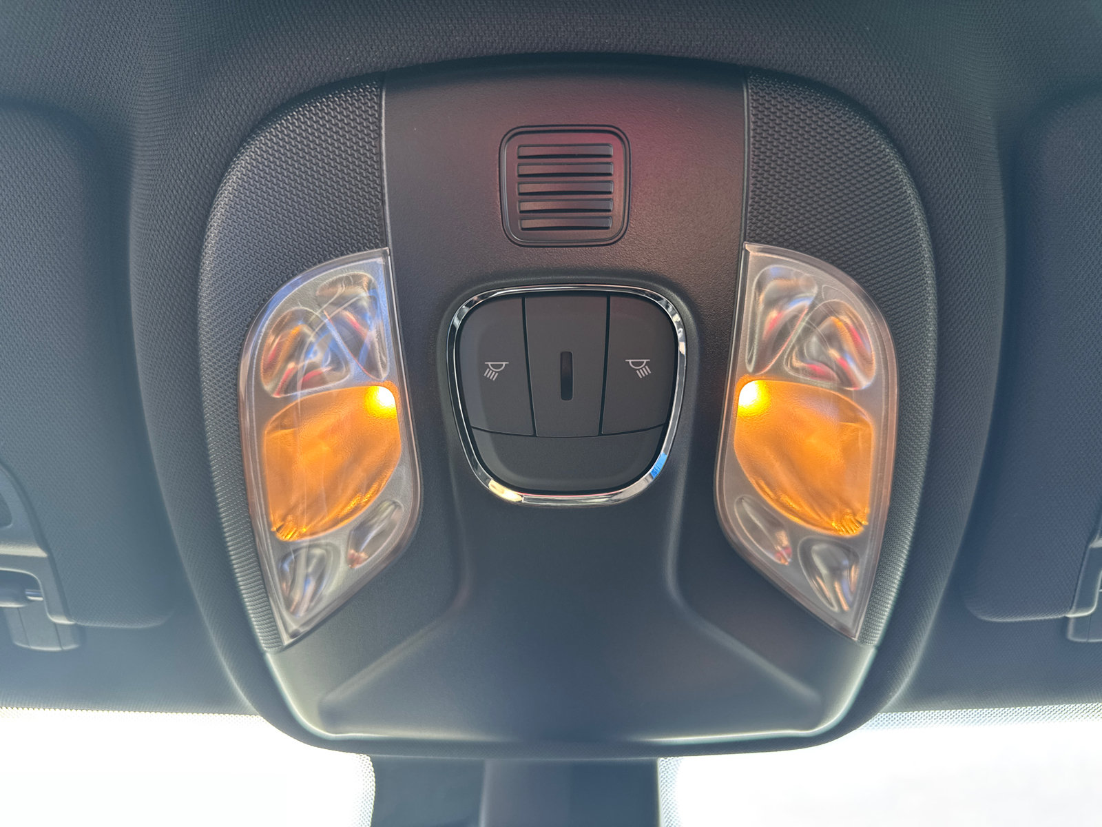 New 2026 Jeep Compass Latitude AWD/4WD image 10