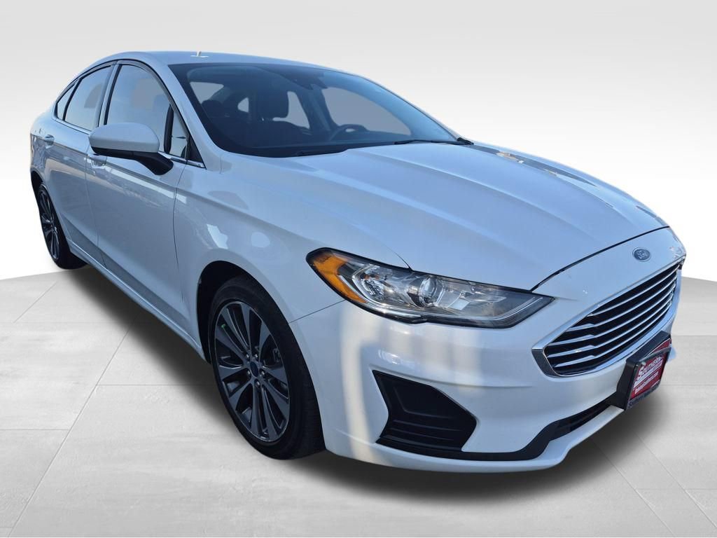 Used 2020 Ford Fusion SE image 5