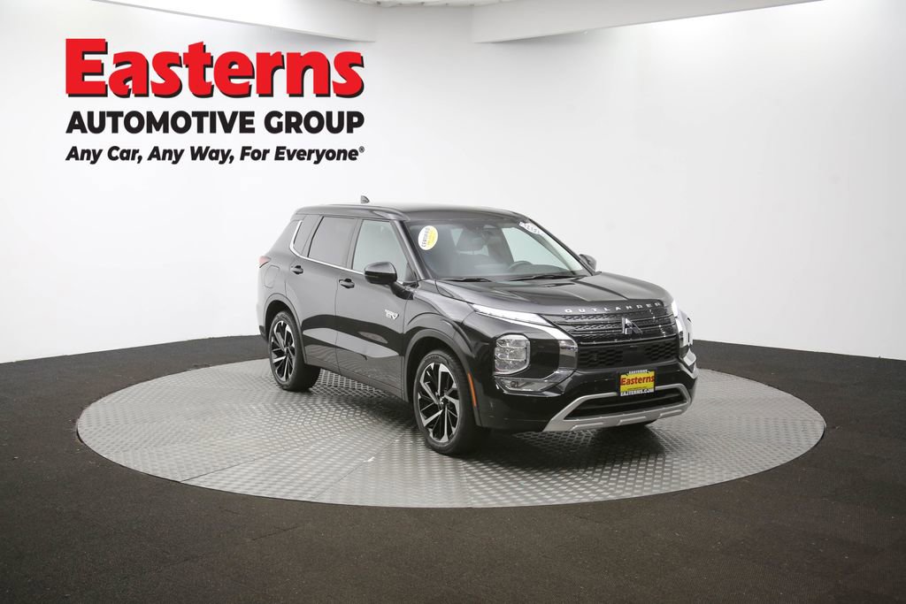 Used 2023 Mitsubishi Outlander SE image 51