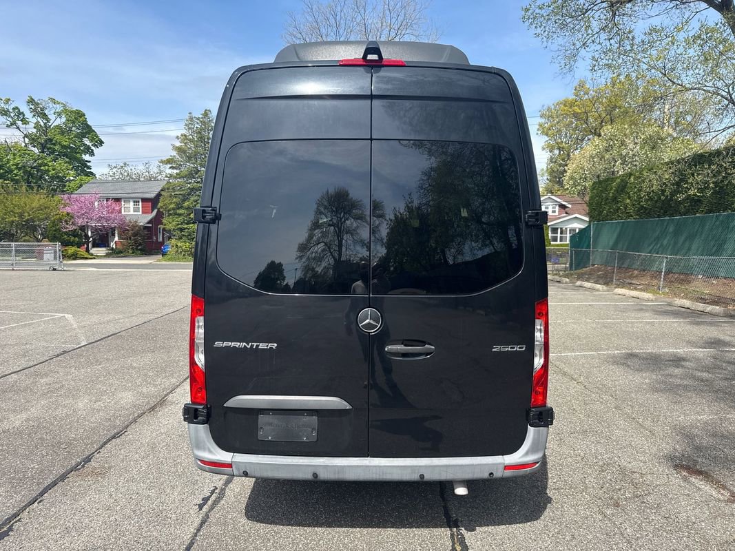 Used 2020 Mercedes-Benz Sprinter 2500 image 5