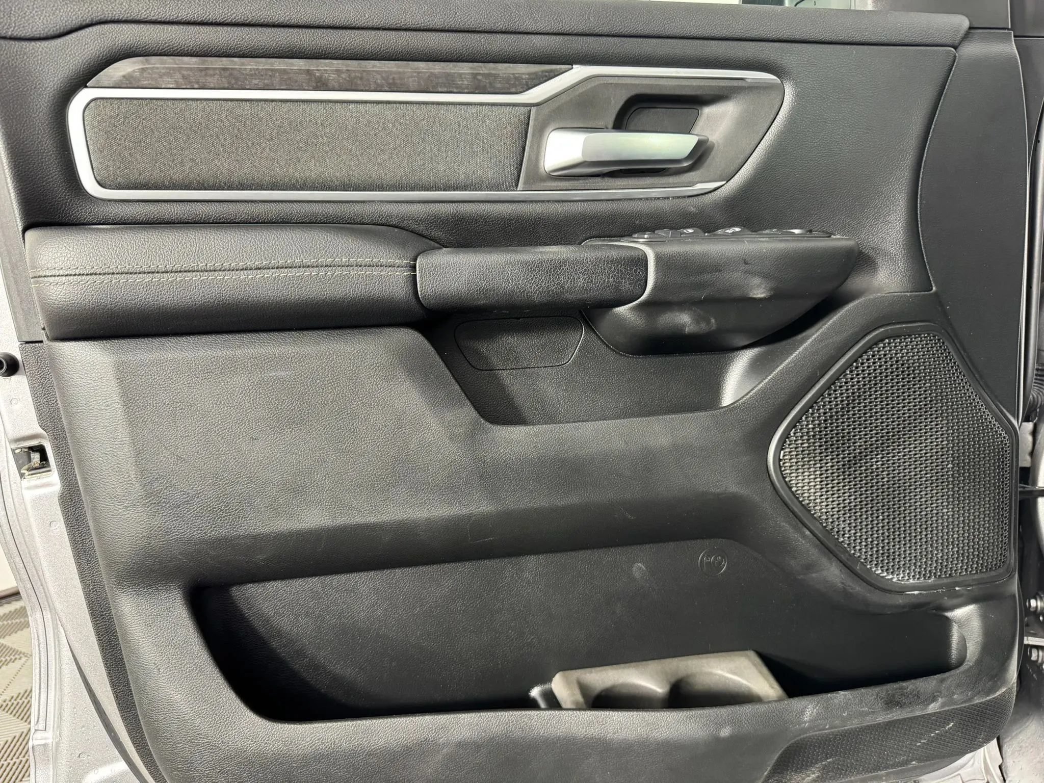 Used 2020 RAM 1500 Big Horn AWD/4WD image 35