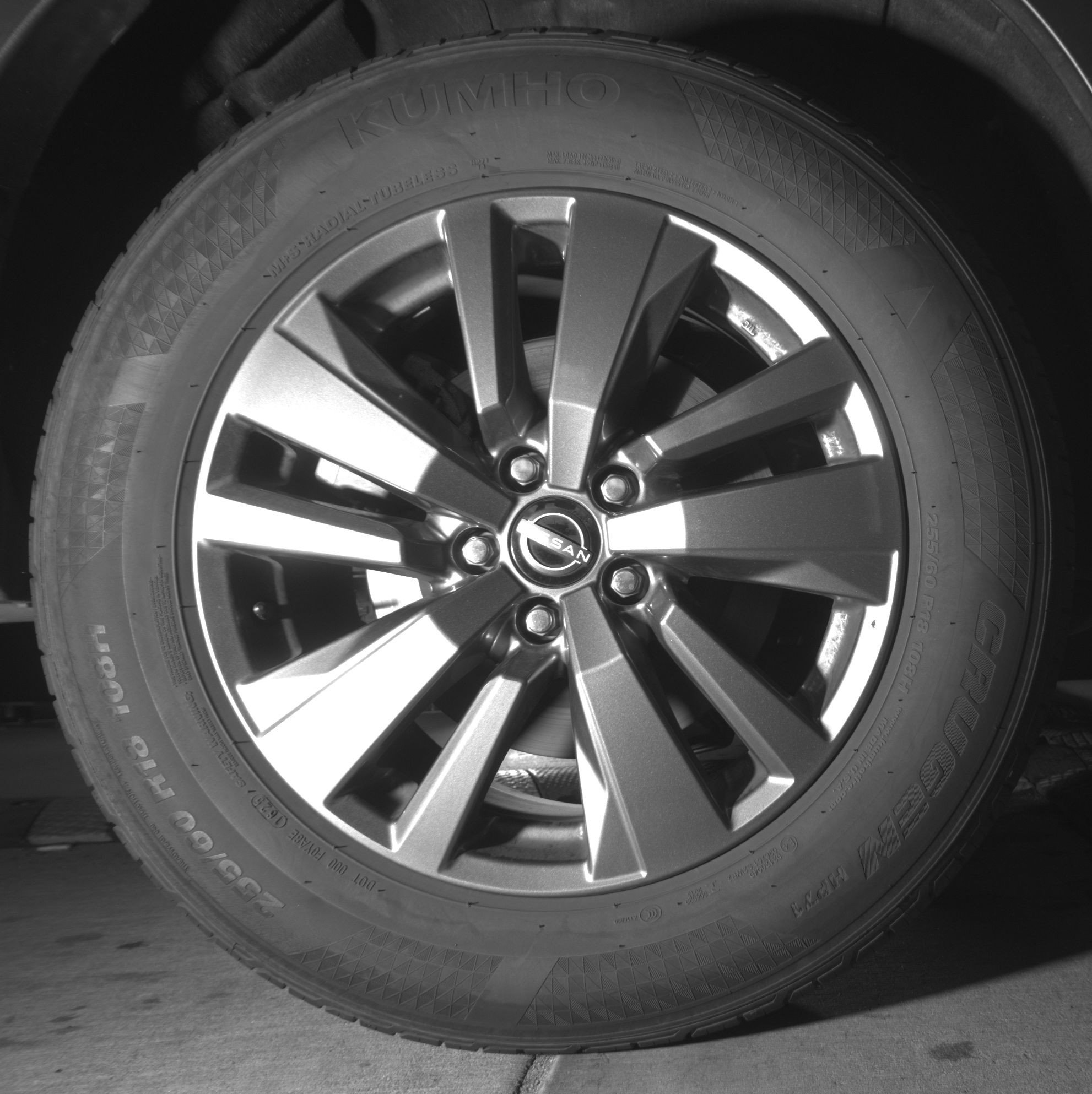 Used 2025 Nissan Pathfinder SV image 15